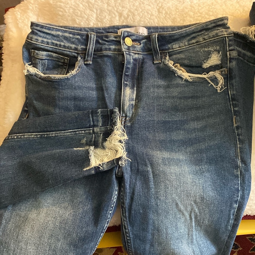 Vervet distressed jeans